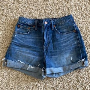 Madewell Curvy High-rise Denim Shorts. Size 26.